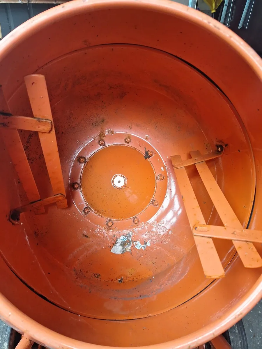 Cement mixer new - Image 4
