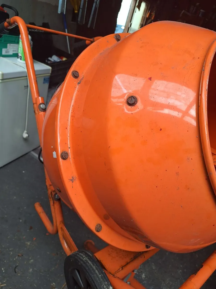 Cement mixer new - Image 1