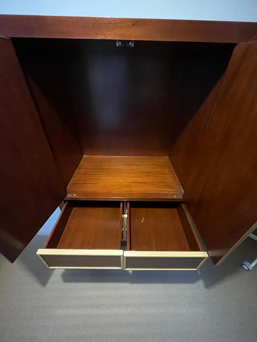 Wardrobe - Image 2