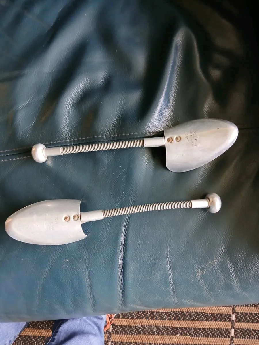 Shoe Stretchers - Image 1