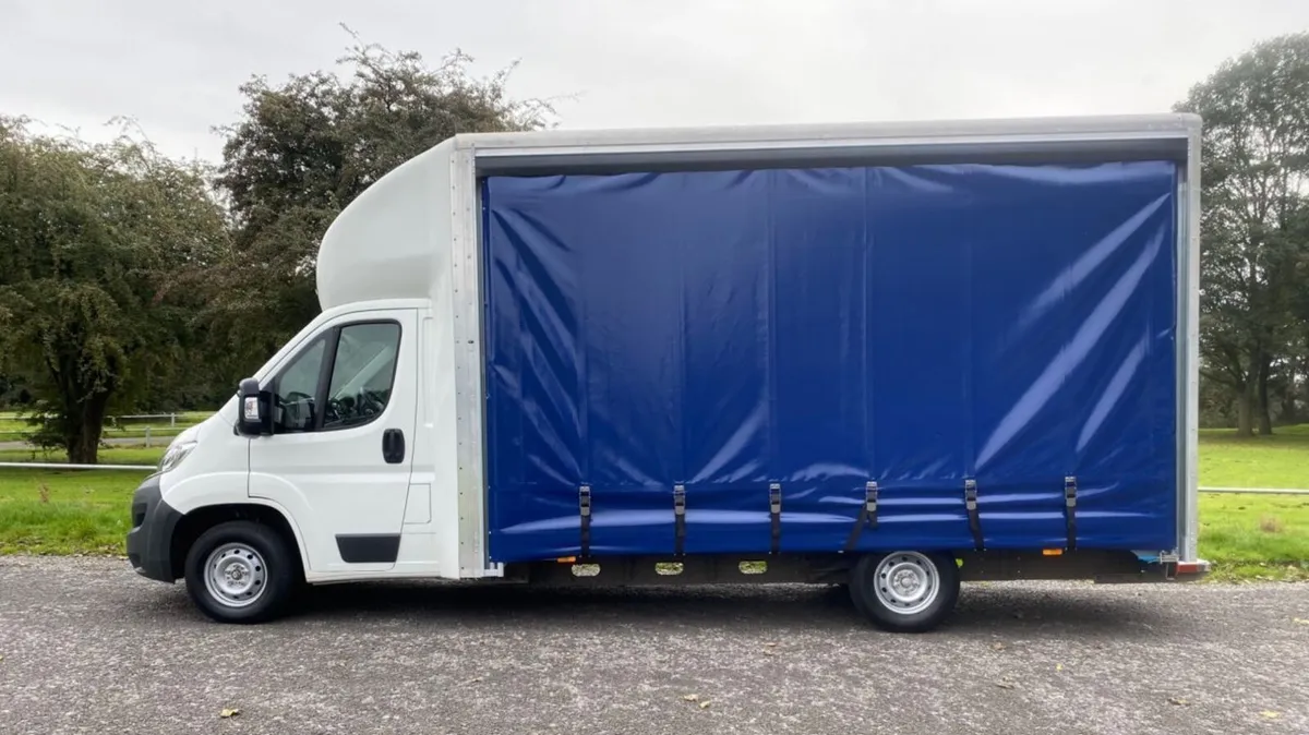 2019 Citroen Relay Curtain Sider Van - Image 1