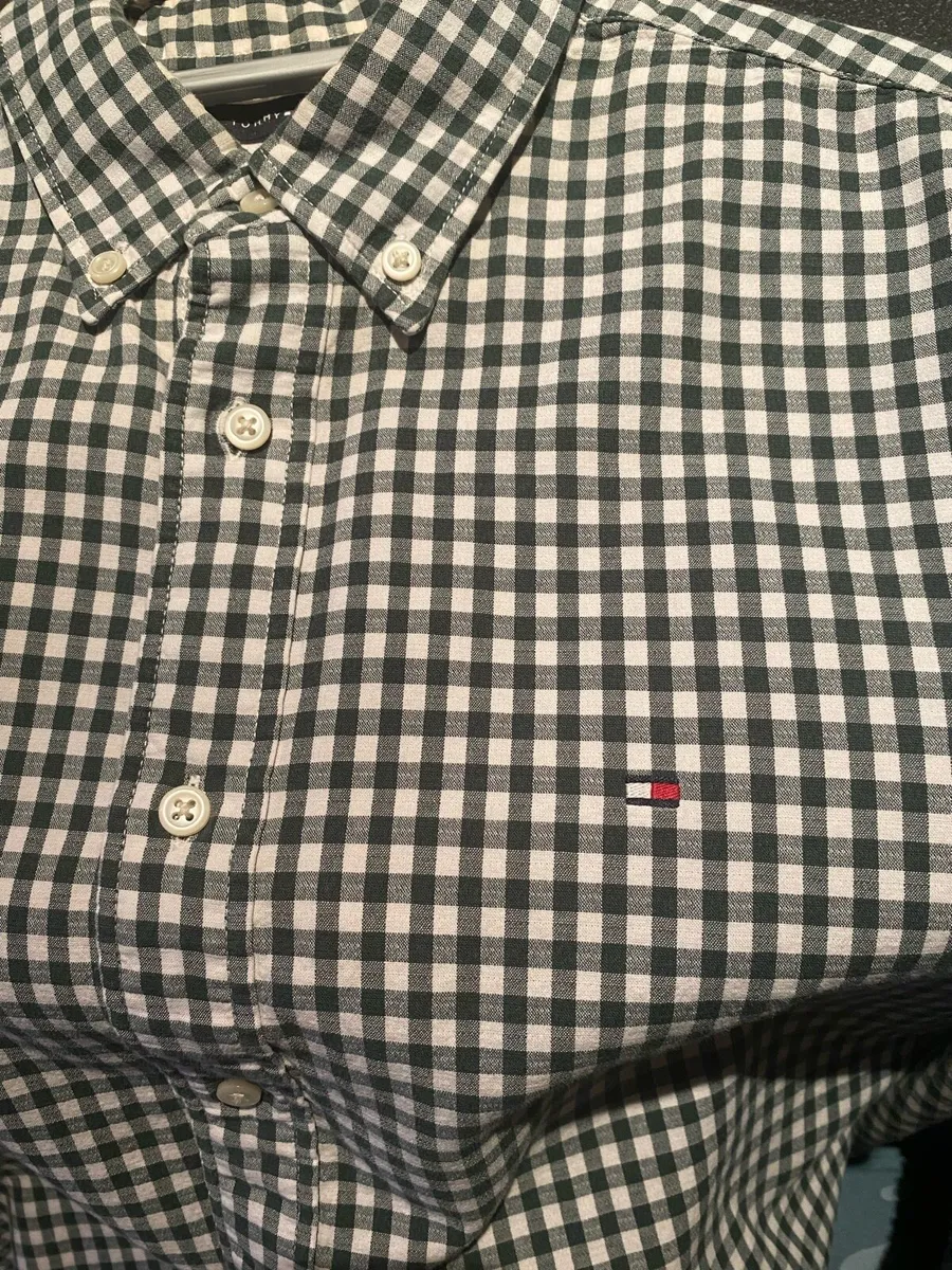 Tommy Hilfiger check casual shirt - size Medium - Image 4