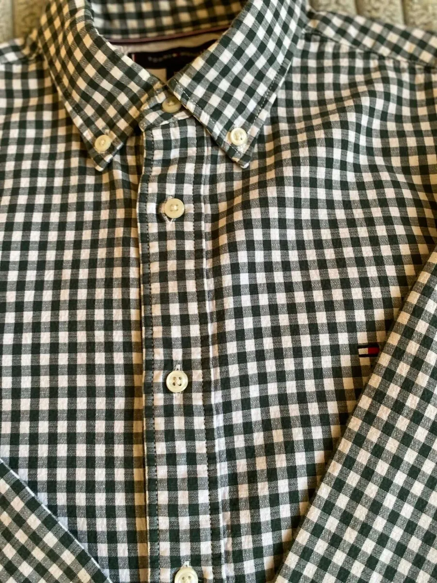 Tommy Hilfiger check casual shirt - size Medium - Image 2