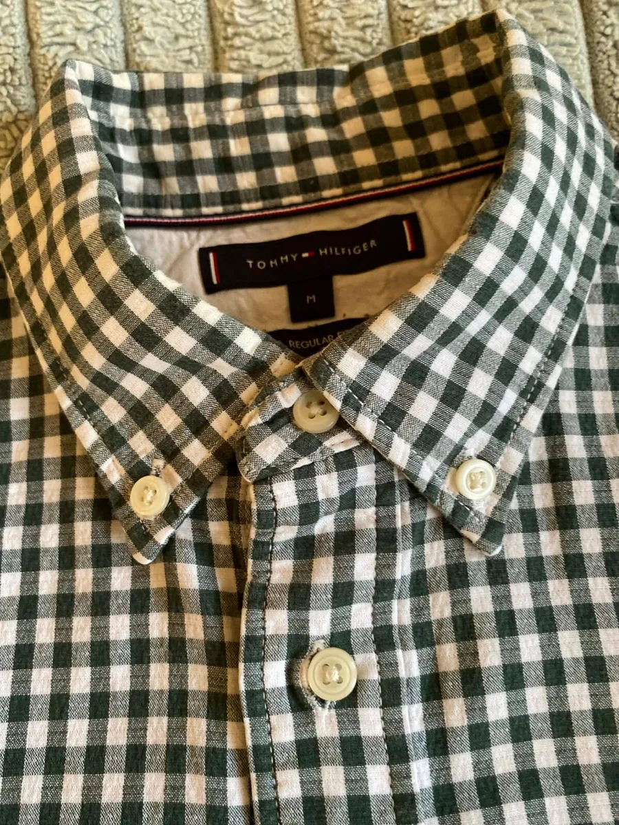 Tommy Hilfiger check casual shirt - size Medium - Image 3