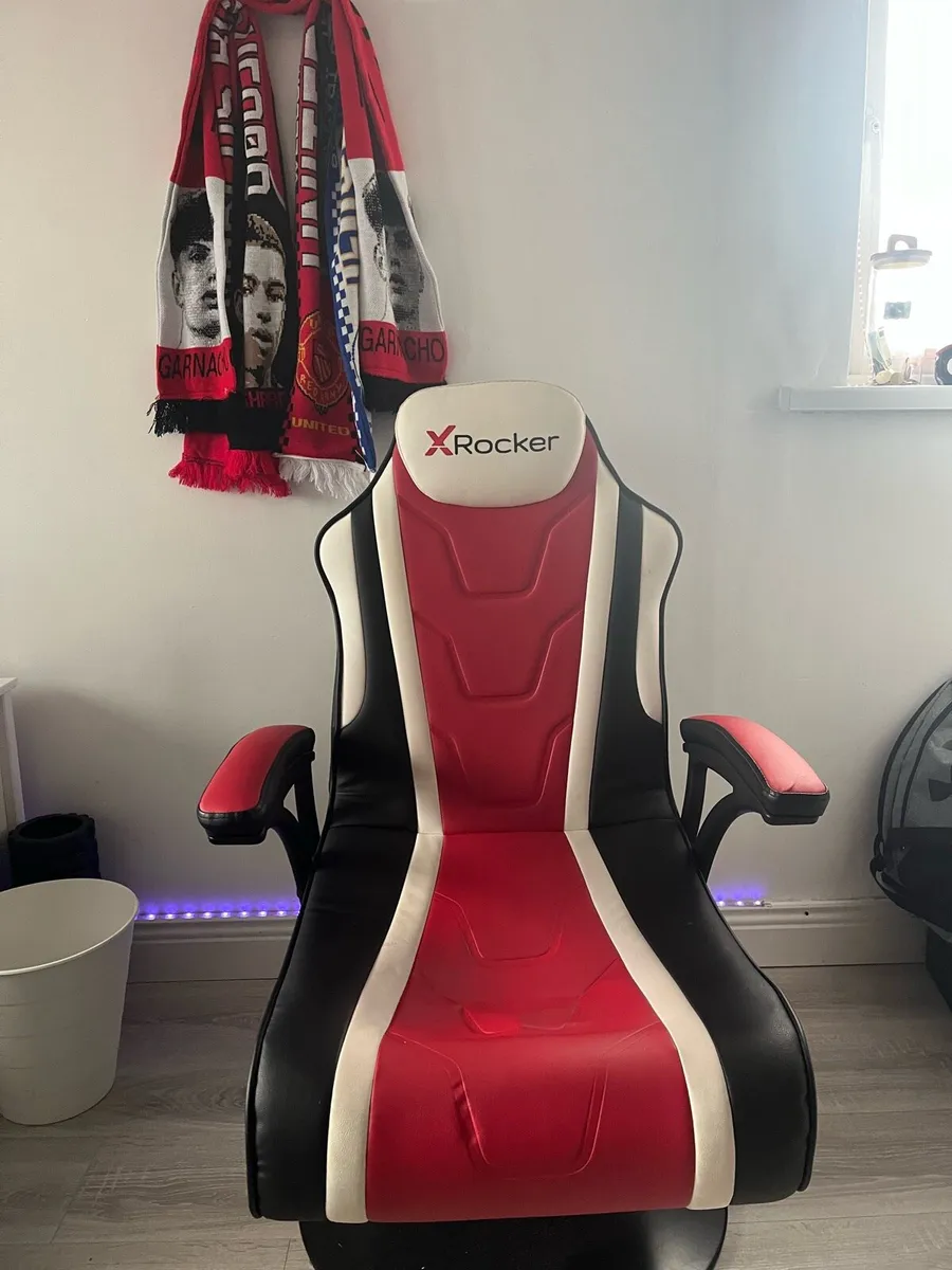 Gaming chair - Image 1