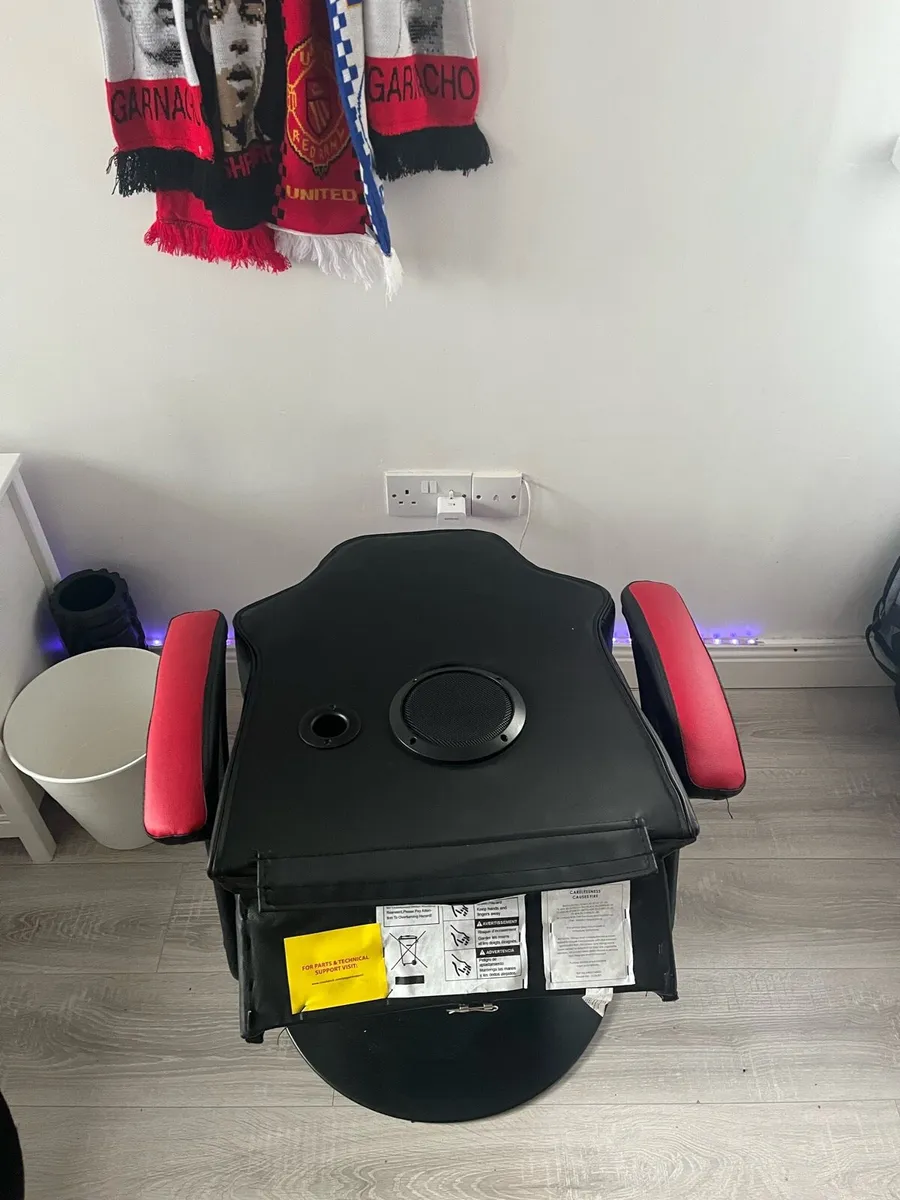 Gaming chair - Image 4