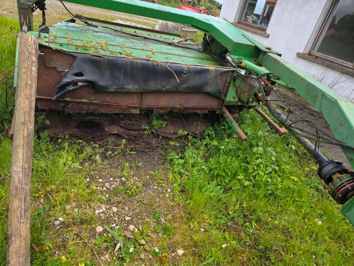 John Deere mowers for breaking - Image 2