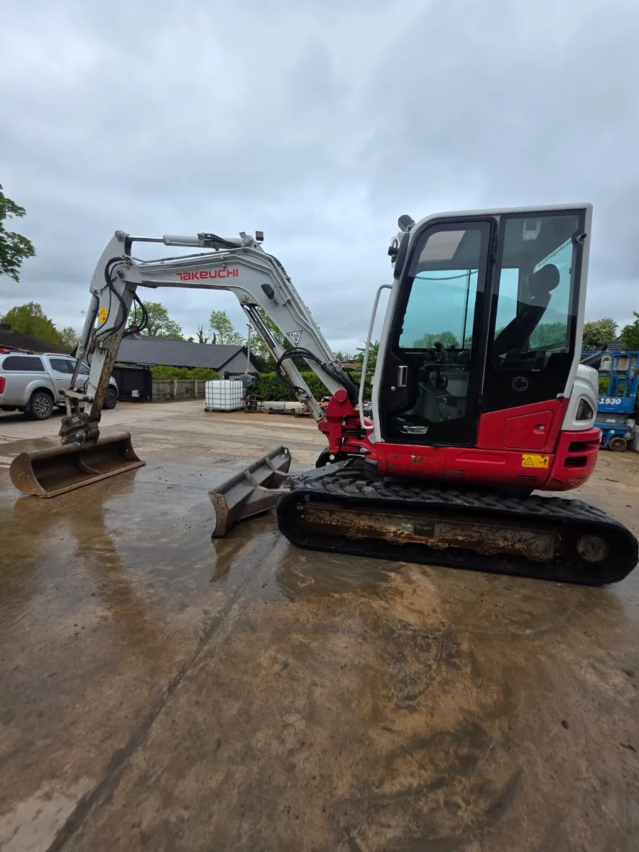 2019 TAKEUCHI TB260 - Image 4