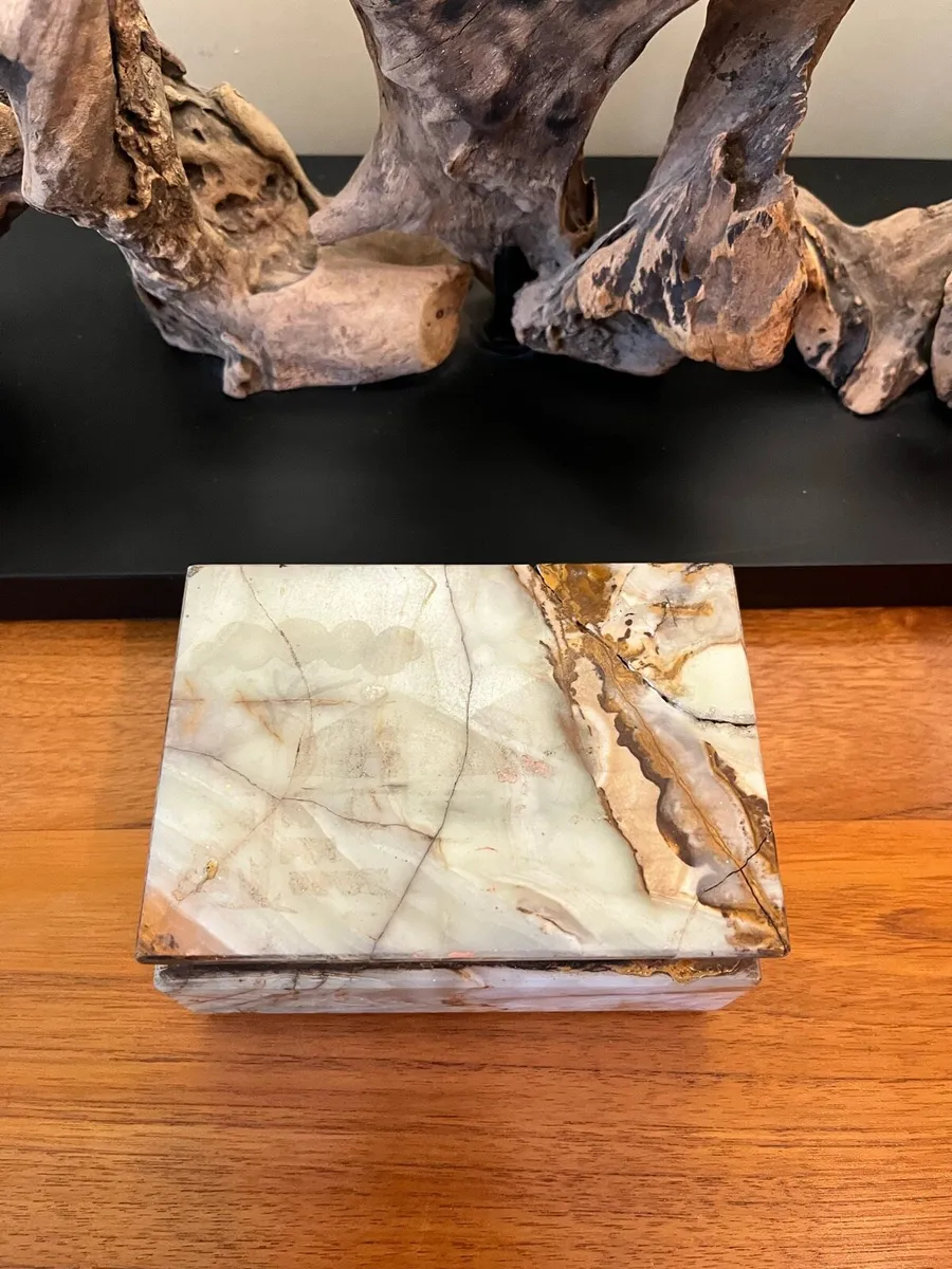 Vintage Italian Oynx Stone Jewellery Box - Image 3