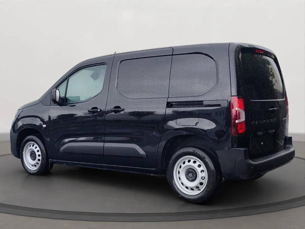 Peugeot Partner Professional 1000kg Auto - Image 3