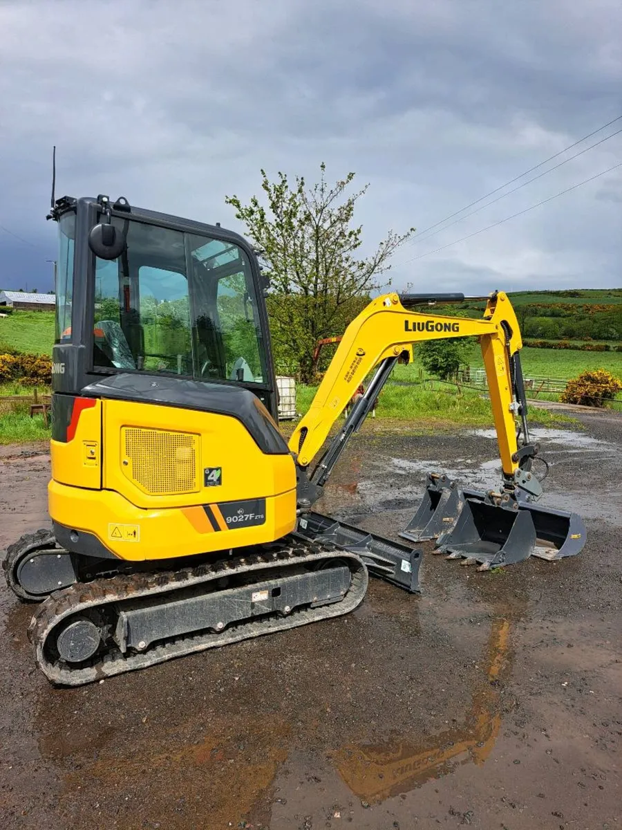 Excavator - Image 4
