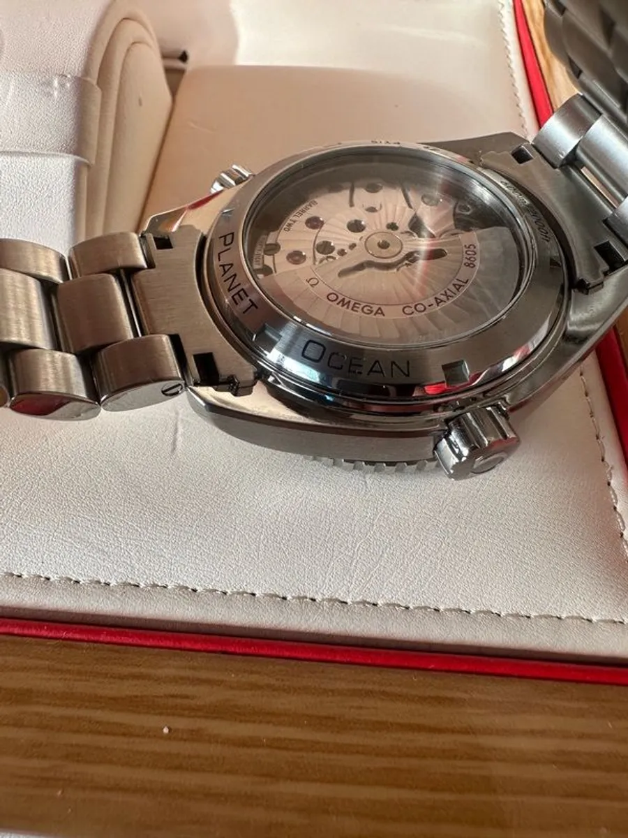 Omega Seamaster Planet Ocean - Image 4