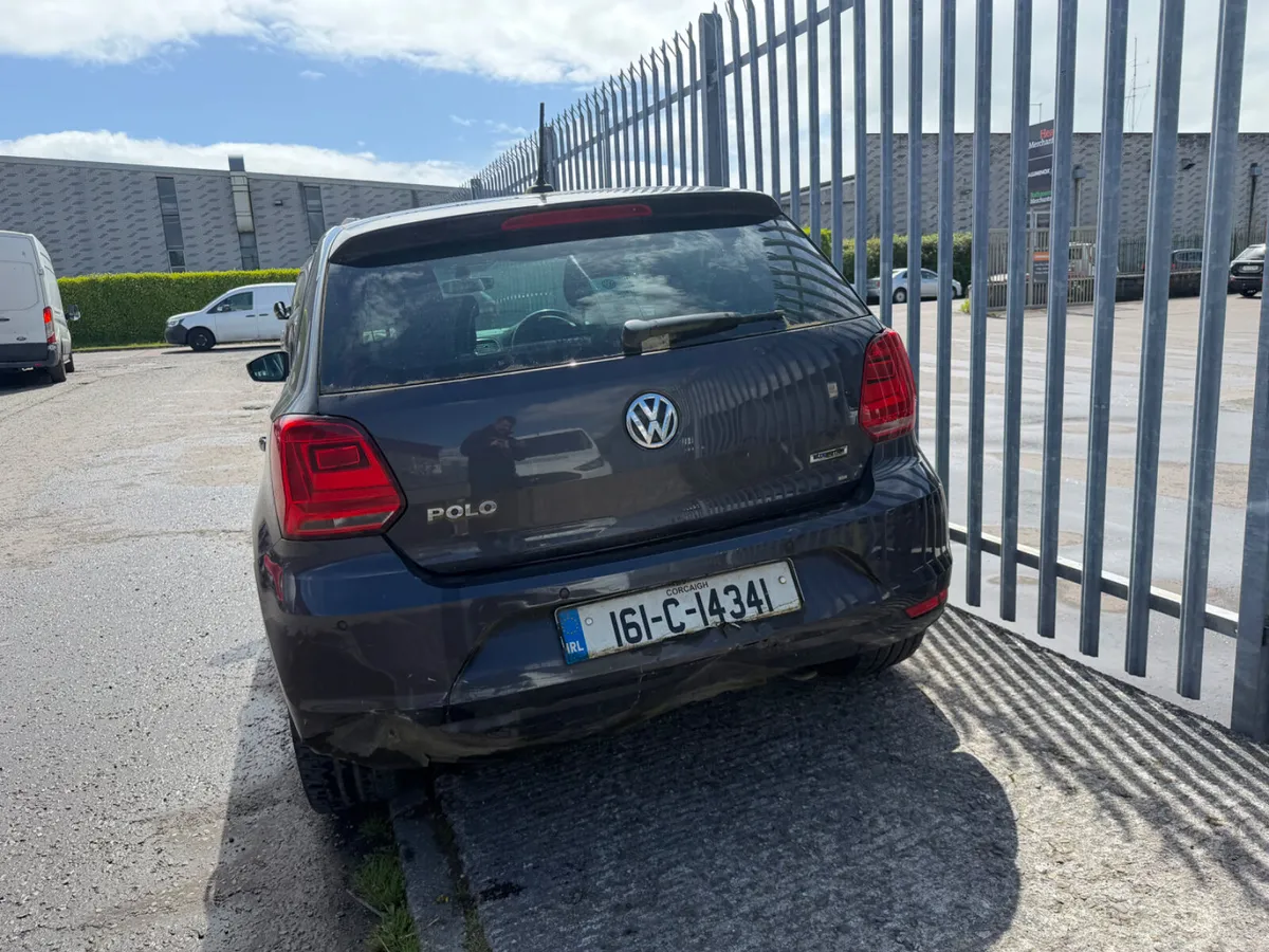 161 polo low miles needs body work - Image 3