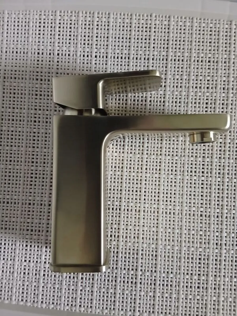 bathroom - Image 1
