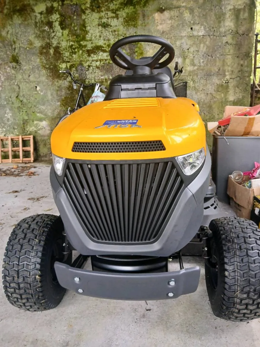 Honda Power Stiga Ride on Mower - Image 1
