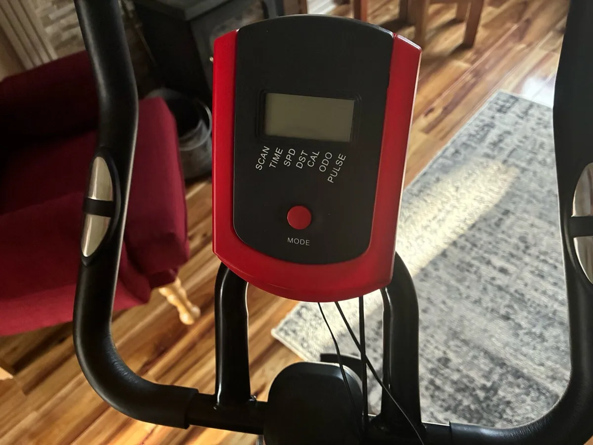 Exercise bike - Image 1