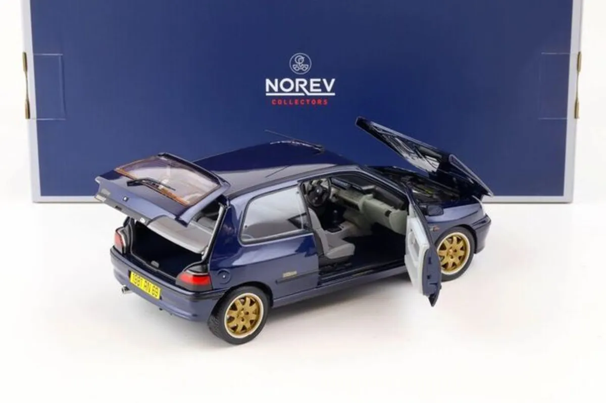 Renault Clio Williams 1993 - 1/18 - New in Box - Image 3