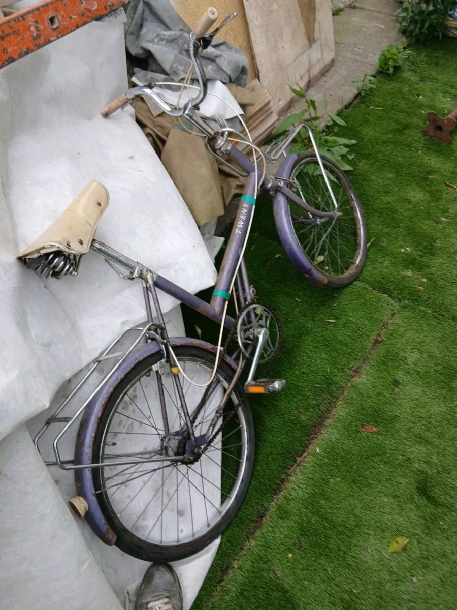 Raleigh 25 .vintage bicycle - Image 1
