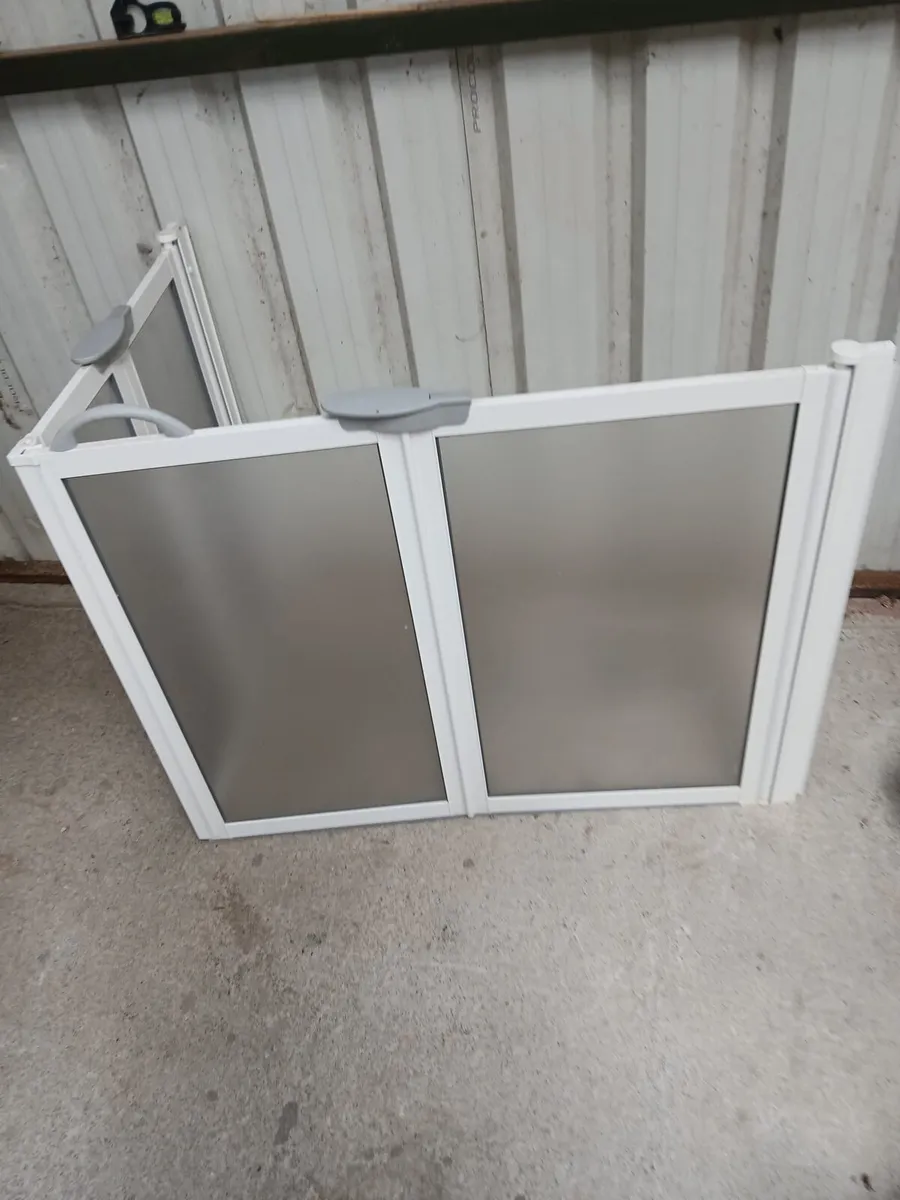 Half shower door - Image 1