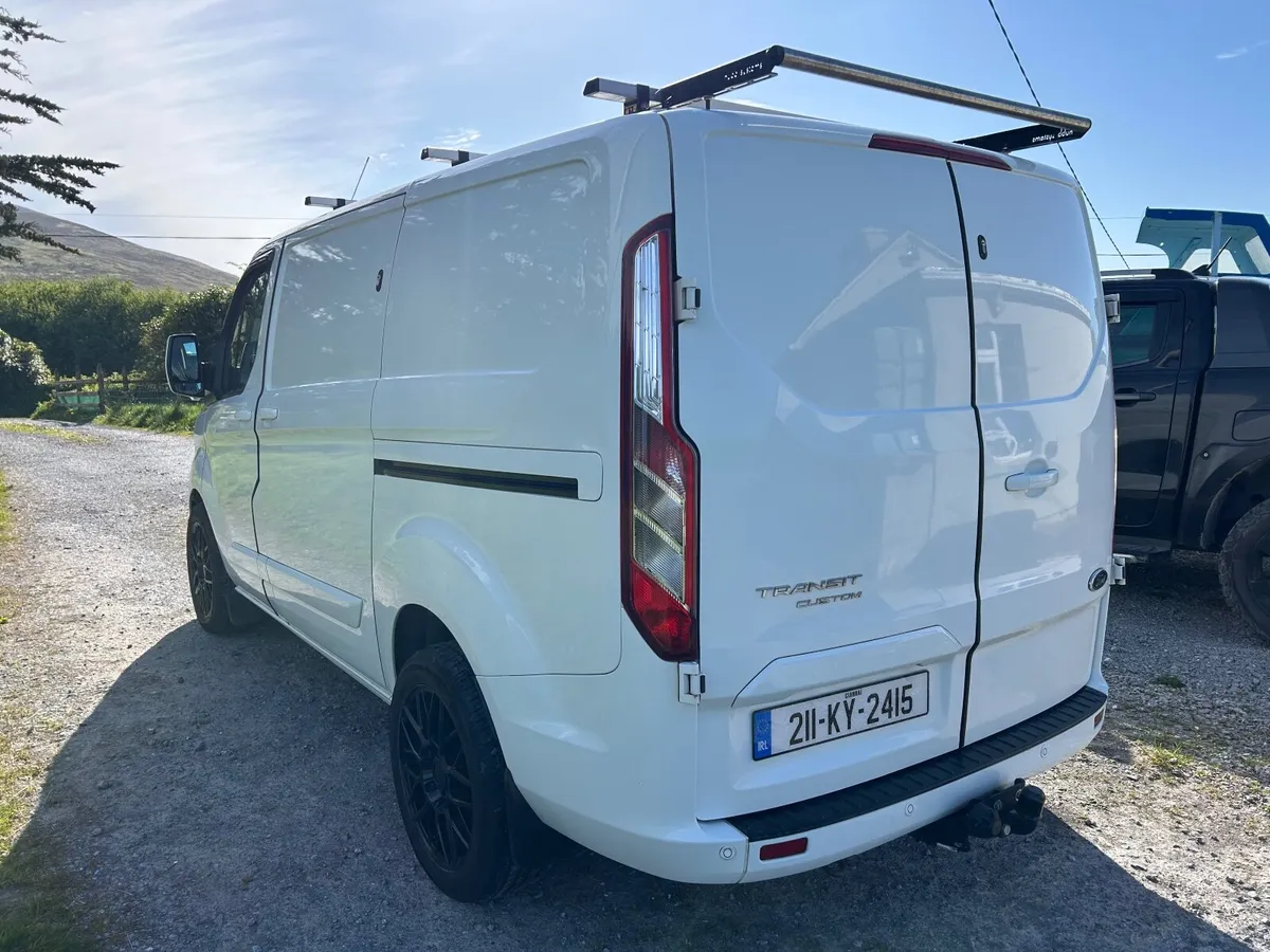 Ford Transit Custom 2021 - Image 2
