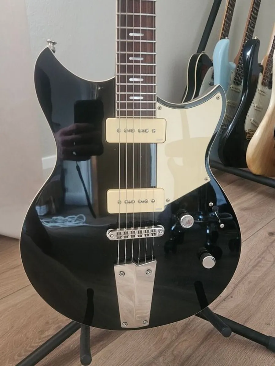 Yamaha Revstar Standard RSS02T Mint Condition (Black) - Image 2