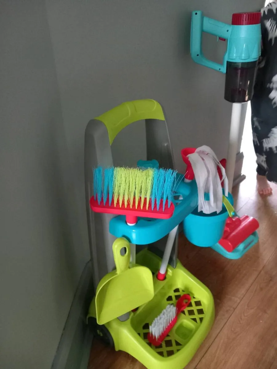 Toy real suction hoover and cleaning trolley - Image 3