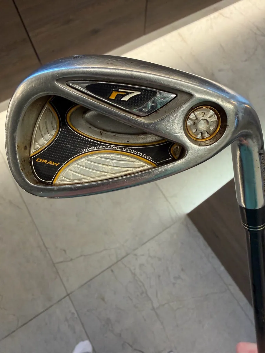 Taylor Made r7 Draw Graphite Shaft Irons - Image 3