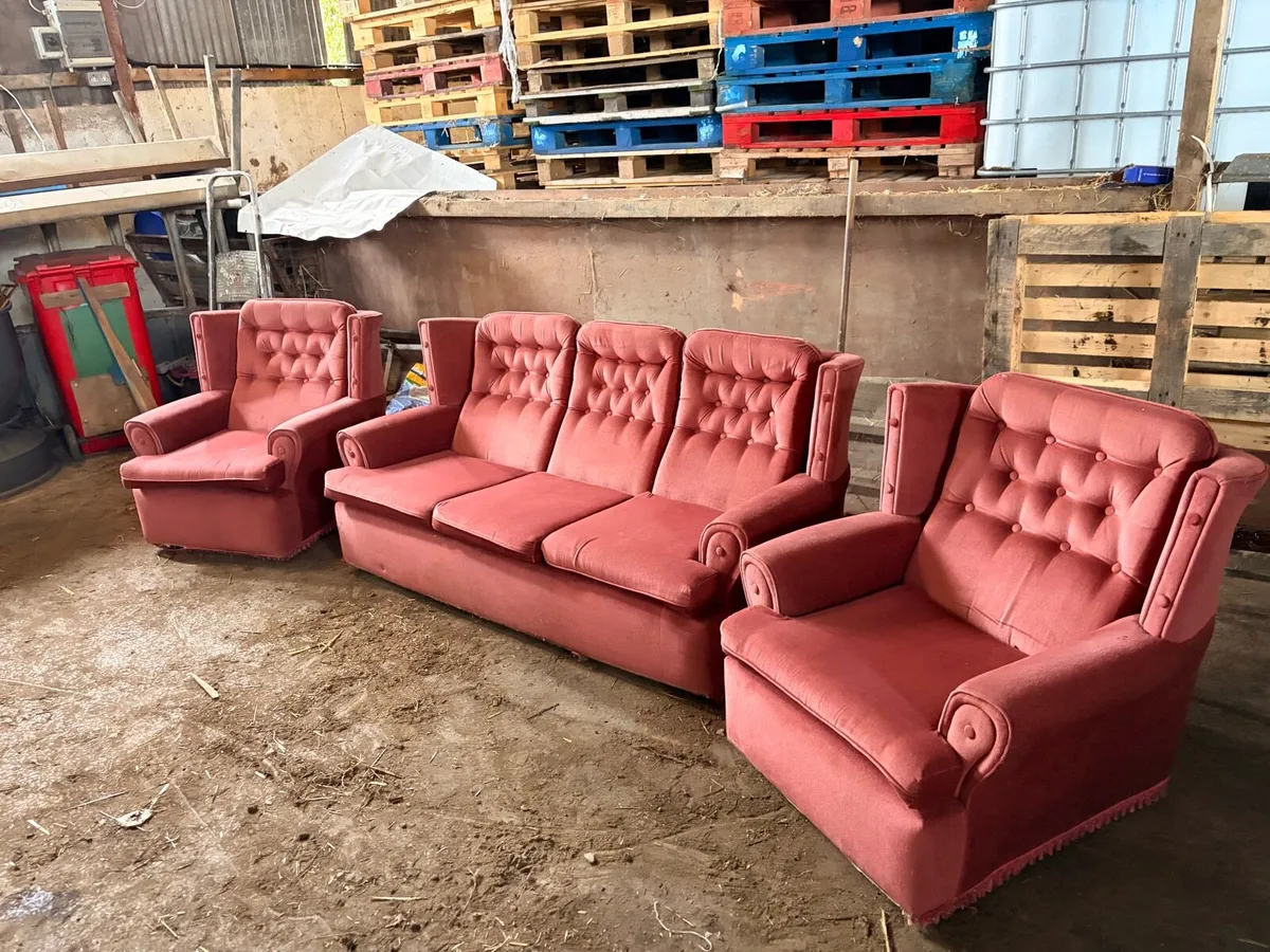3 piece suite - Image 1