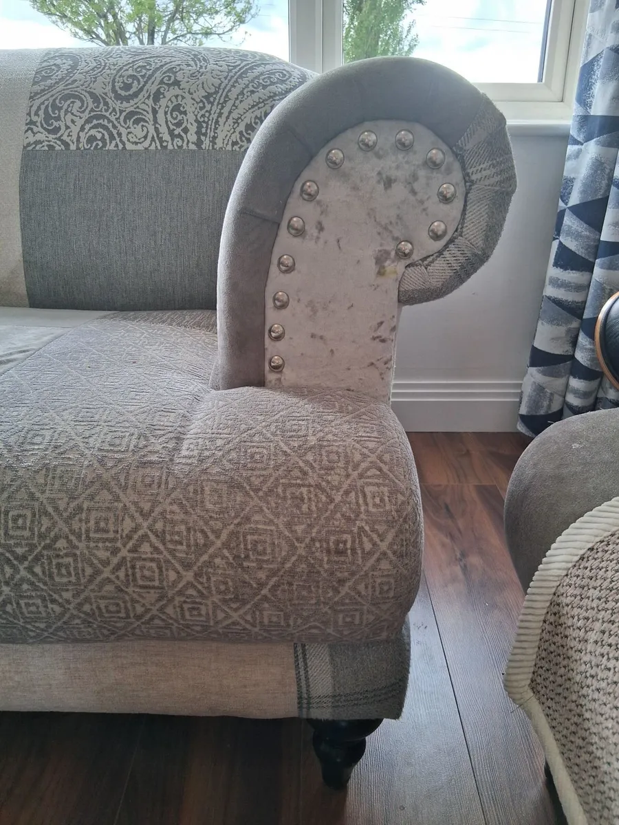 2 seat sofa - Image 2