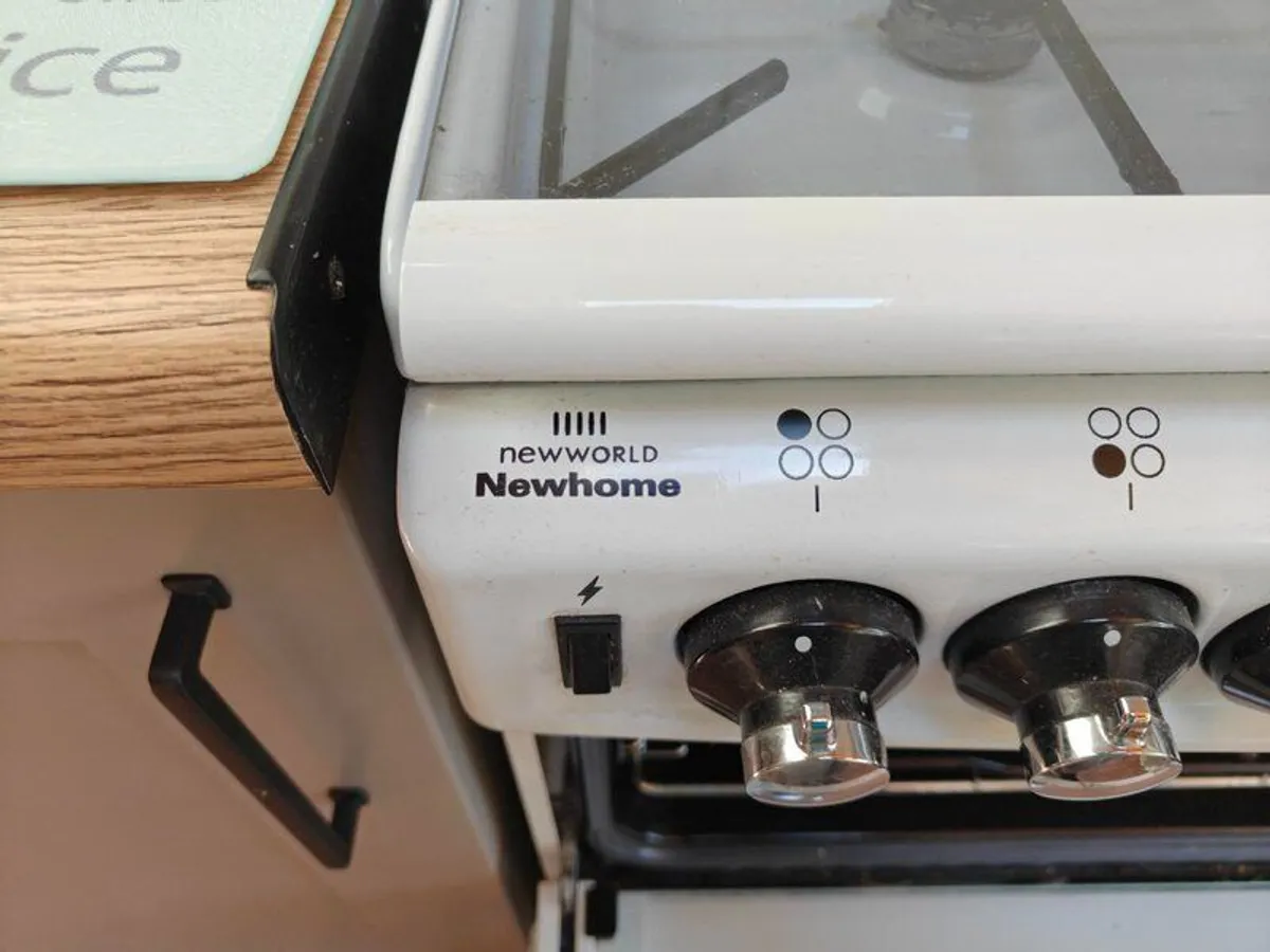 Gas Cooker with Electric Grill - Image 3