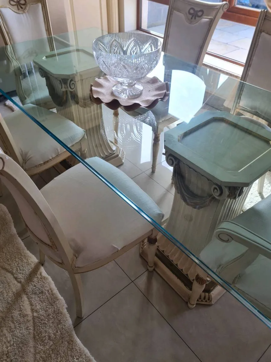Italian 6 chairs gold and cream solid wood - Image 4