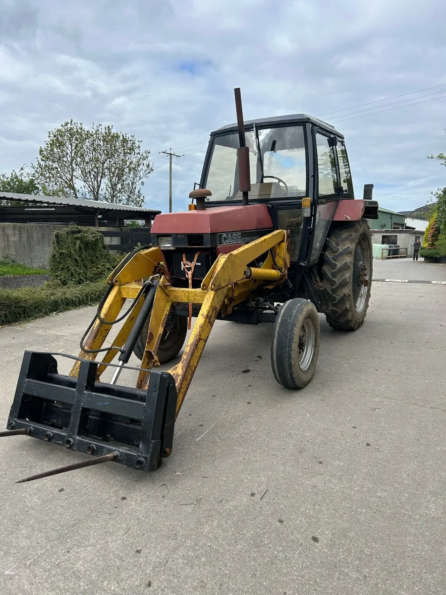 Case tractor - Image 1
