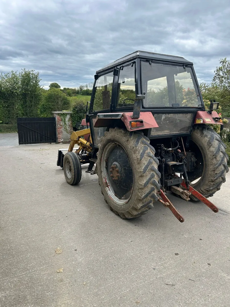 Case tractor - Image 4