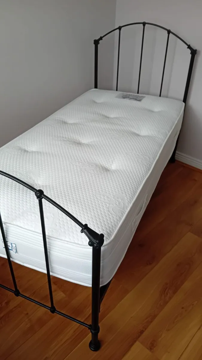 Single bed with mattress - Image 4