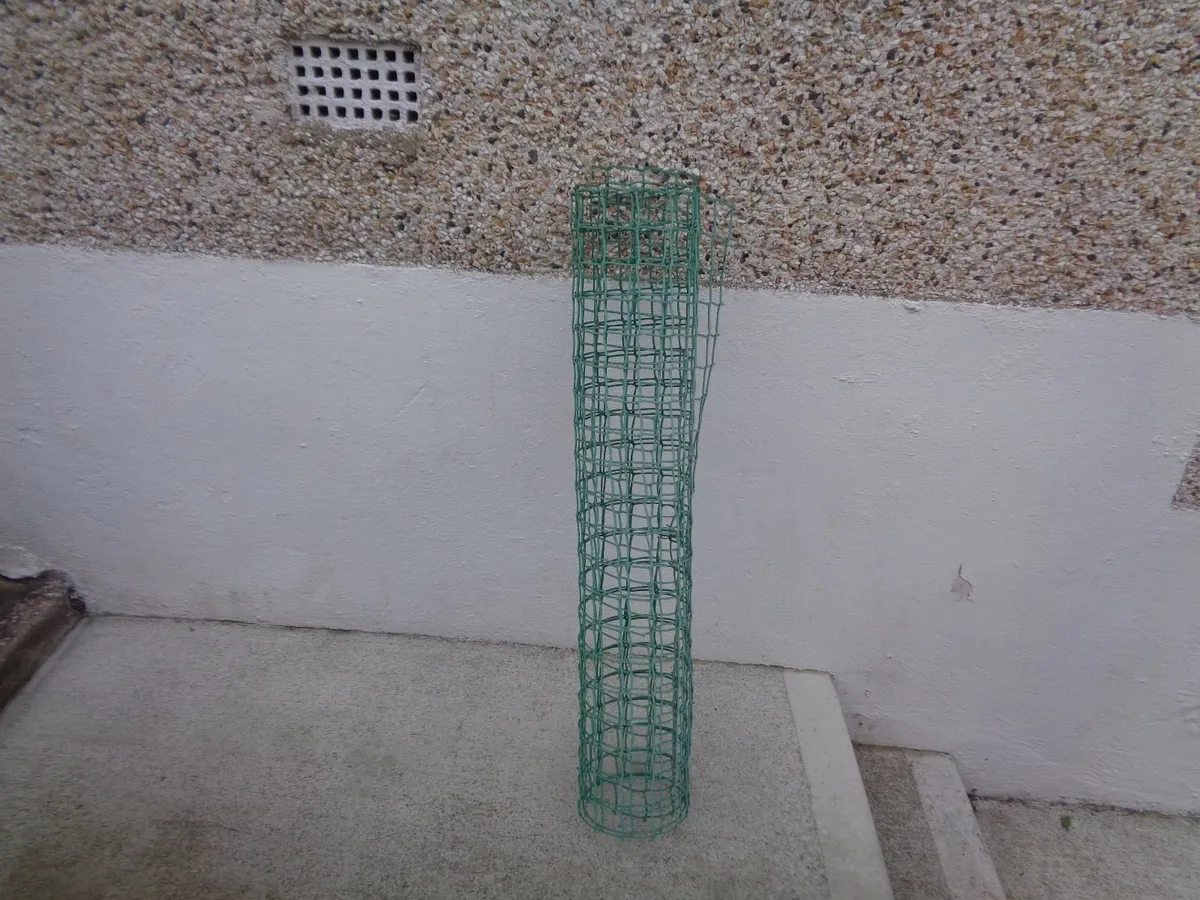 Green Garden Mesh x 2 for Sale - Image 3