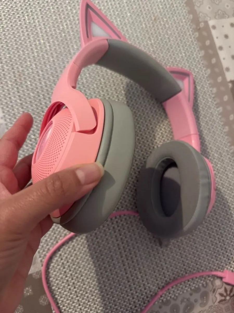 Razer Headphones and Mouse - Image 3