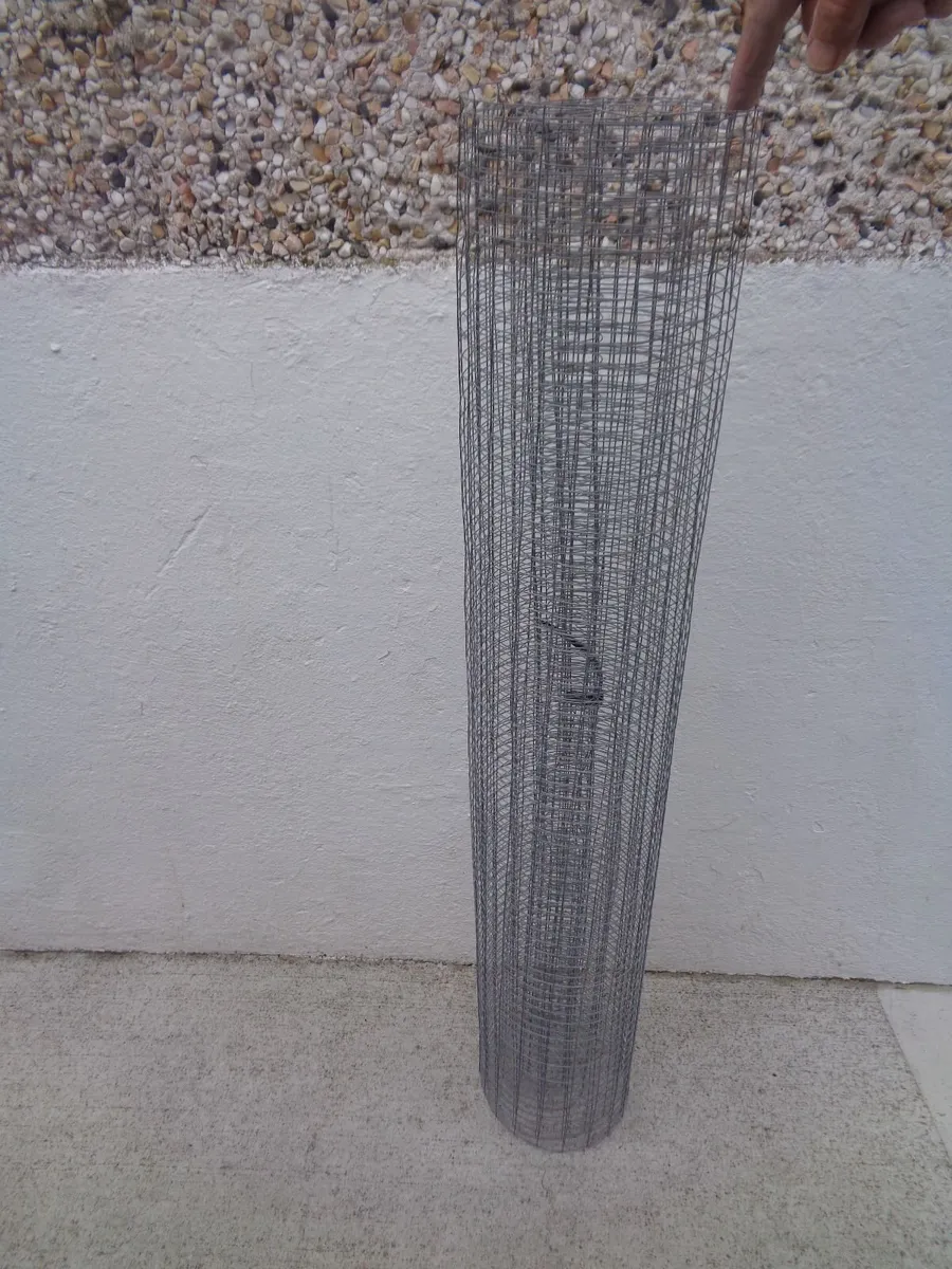 Galvanized Mesh Wire for Sale - Image 1
