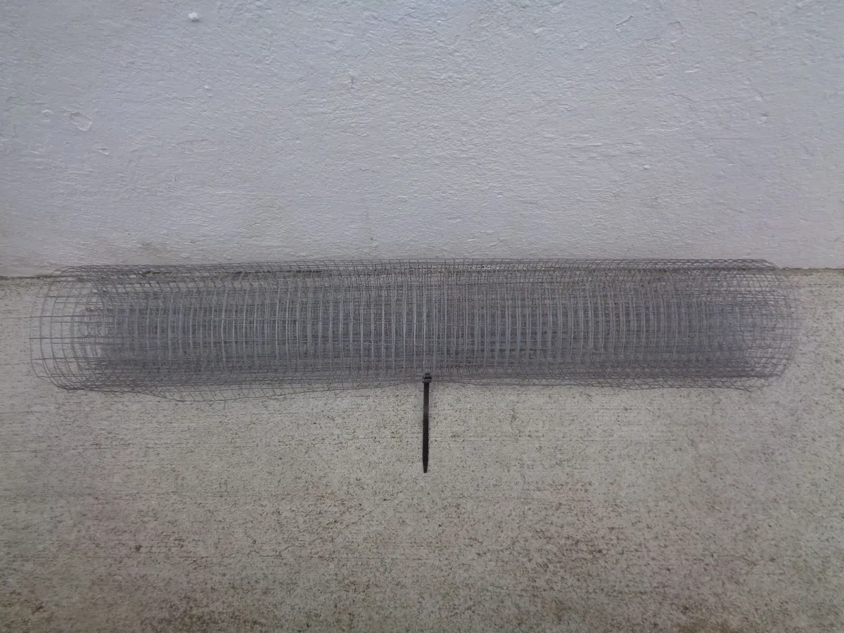 Galvanized Mesh Wire for Sale - Image 2