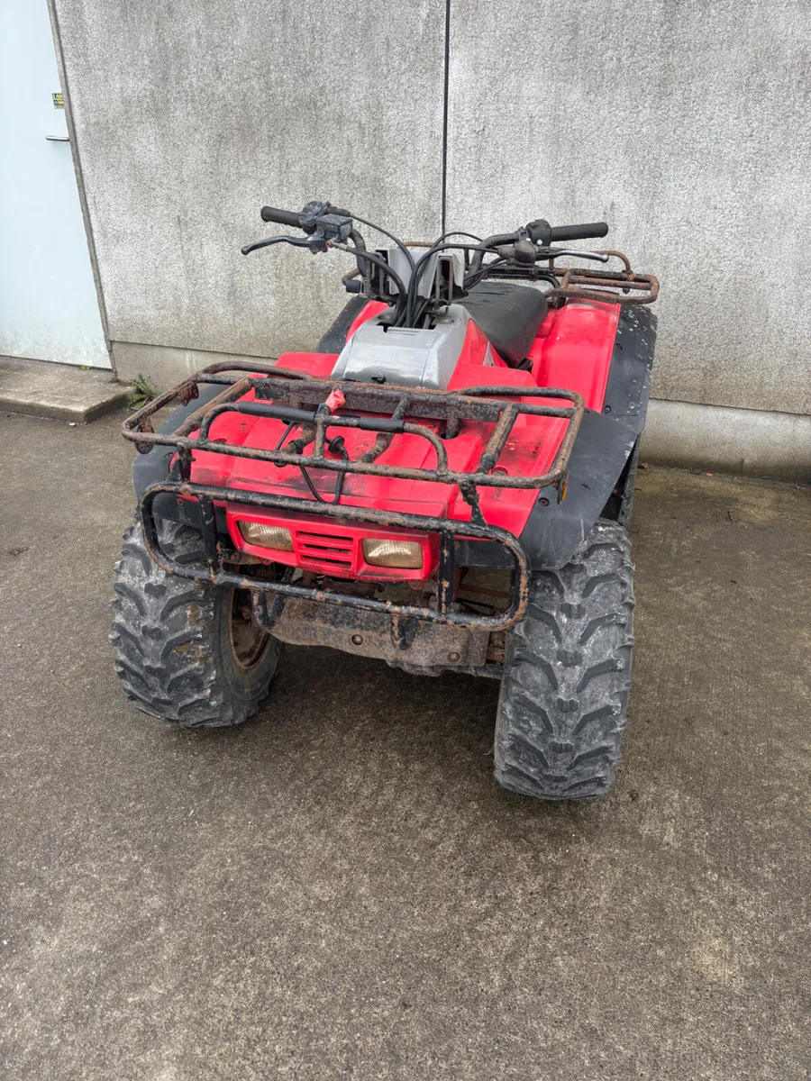Golden Oldie Honda big red 350 4x4 - Image 2