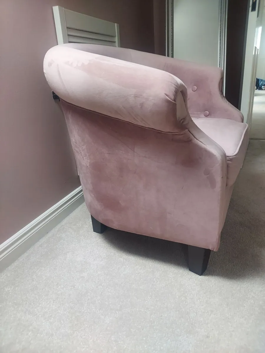 Tub chair