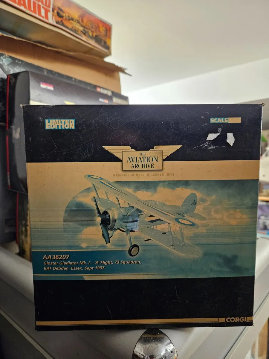 Corgi Gloster Gladiator - Image 1