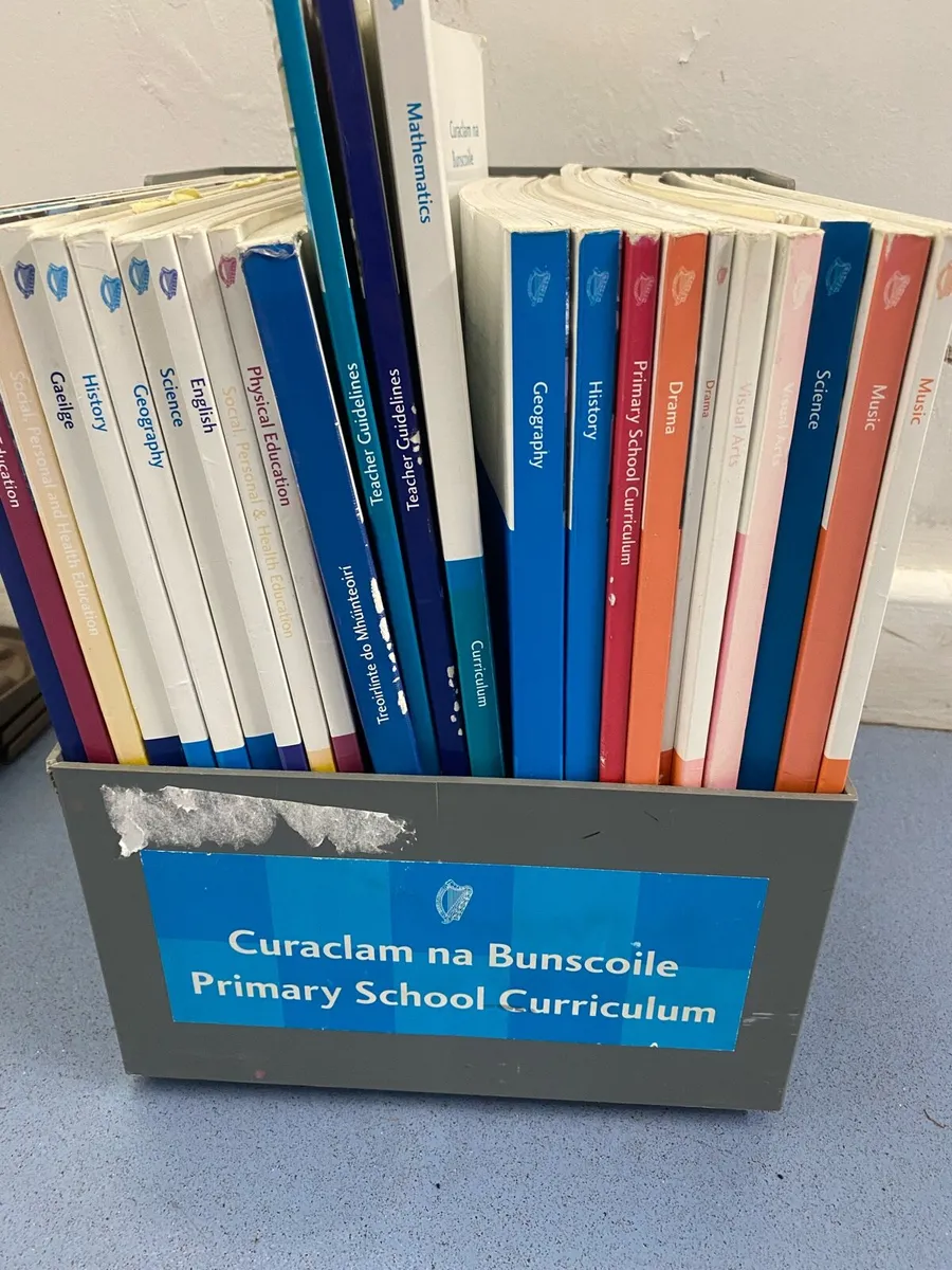 Primary curriculum books *free*