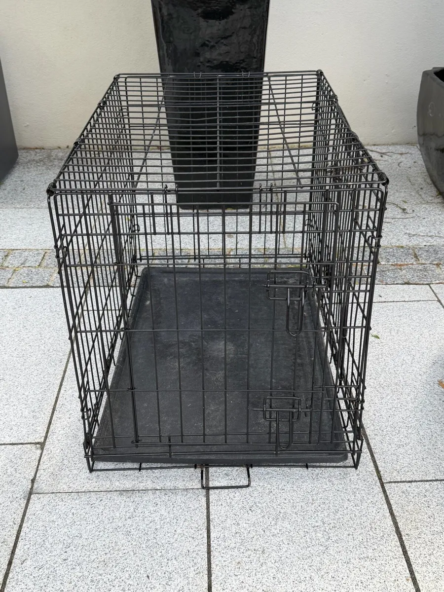 Dog cage - Image 1
