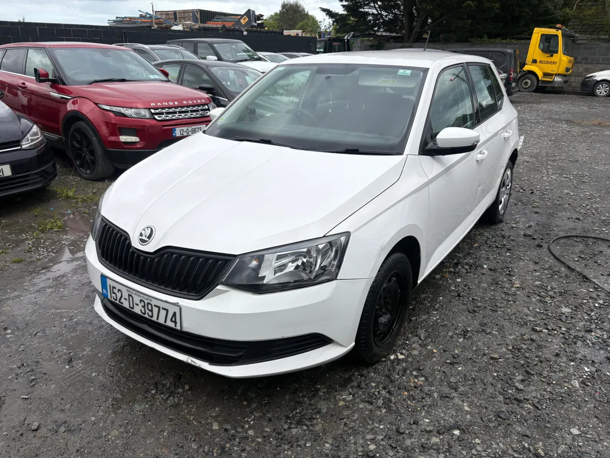 2015 Skoda Fabia 1.0 Petrol drive away - Image 3