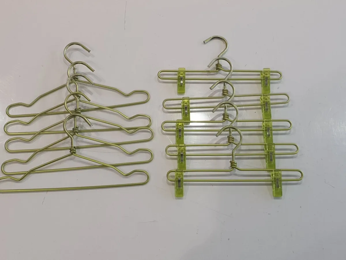 Kids Hangers - Image 1