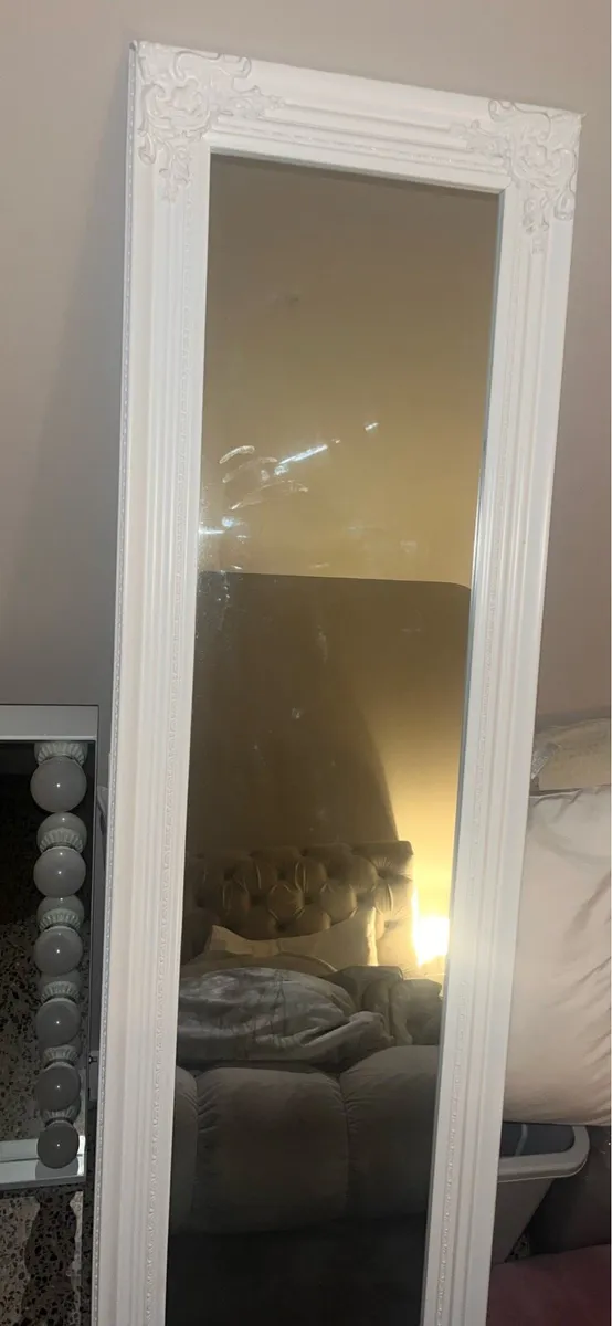 Long mirror