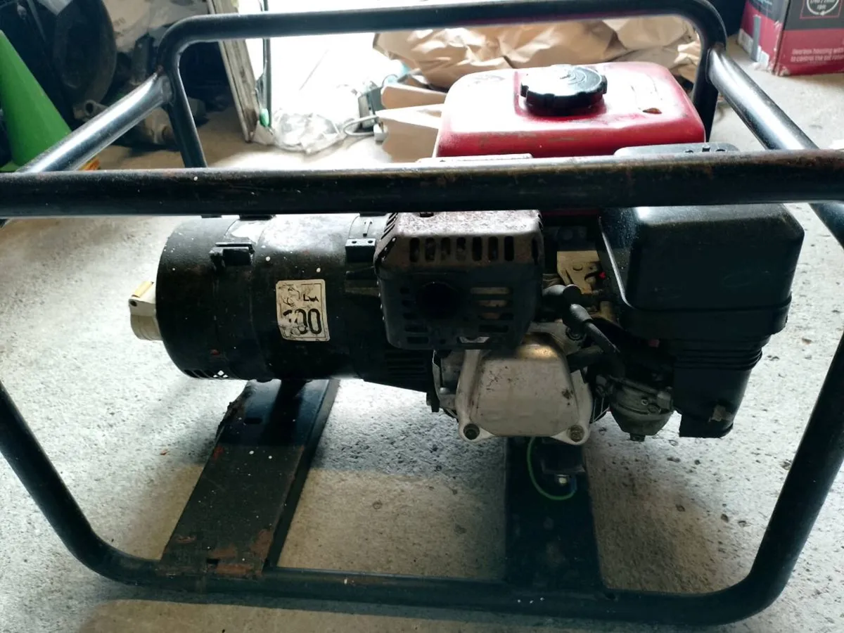 Honda generator - Image 2