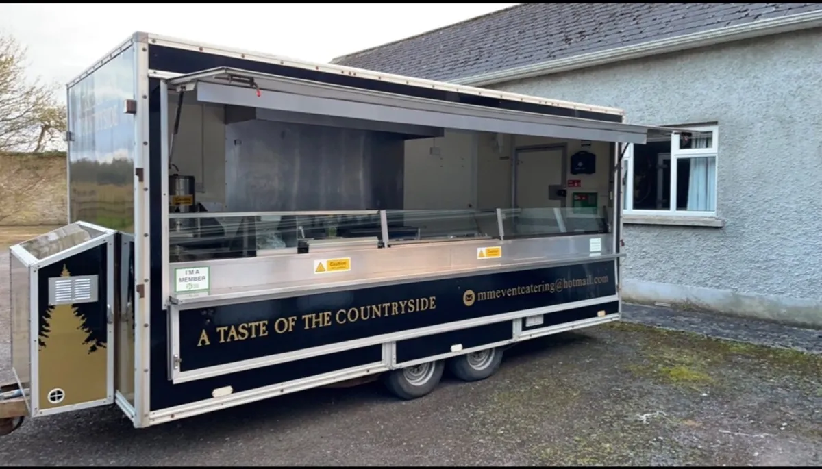 Catering trailer - Image 3