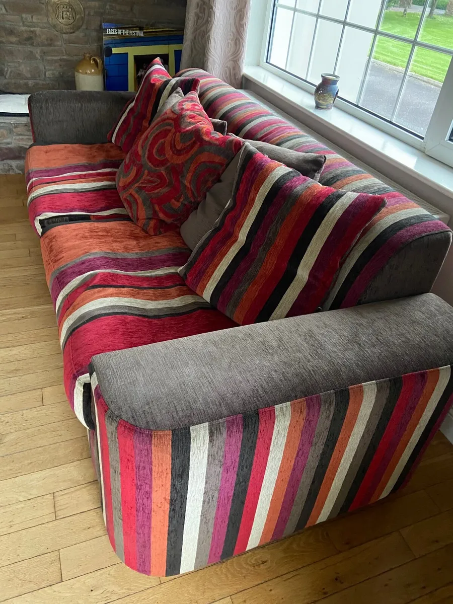 Couch - Image 2