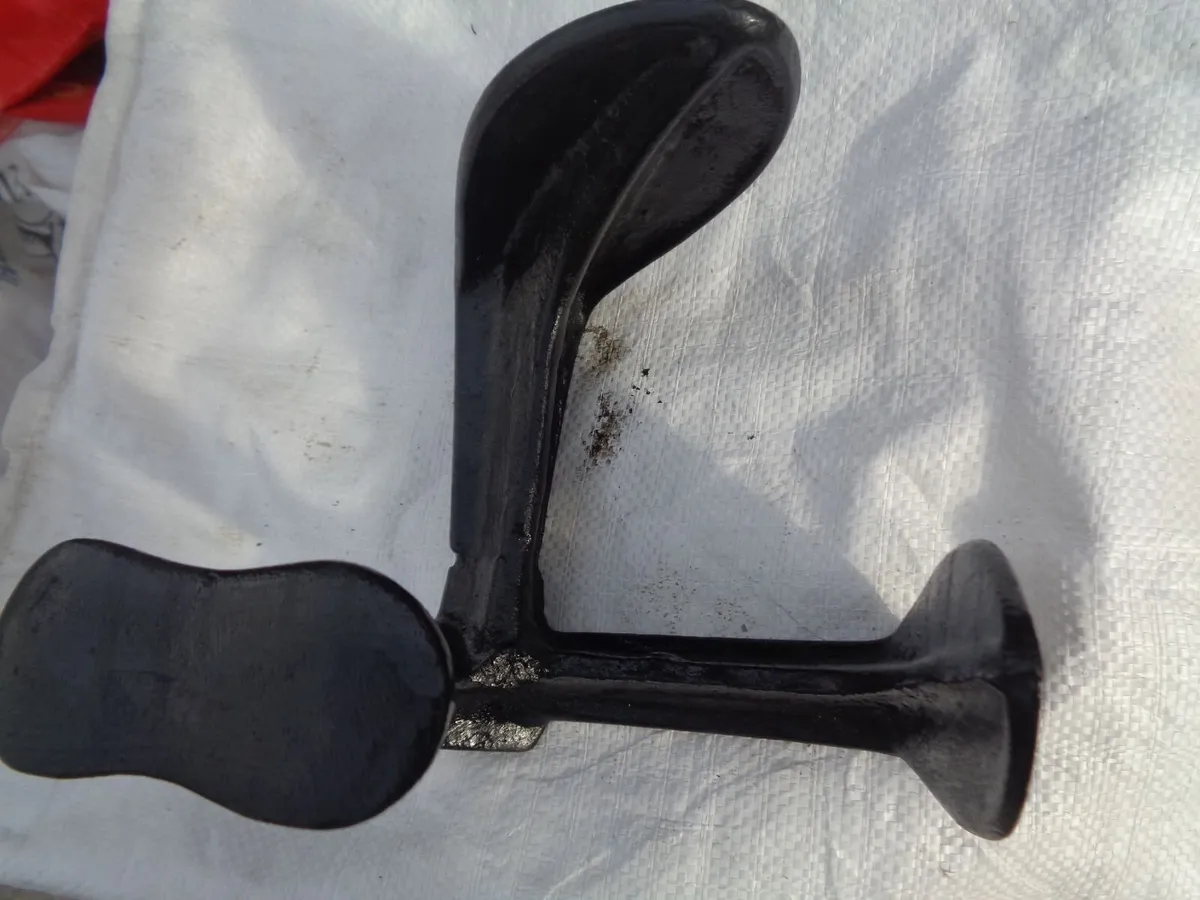 Vintage Cast Iron Shoe Last for Sale - Image 4